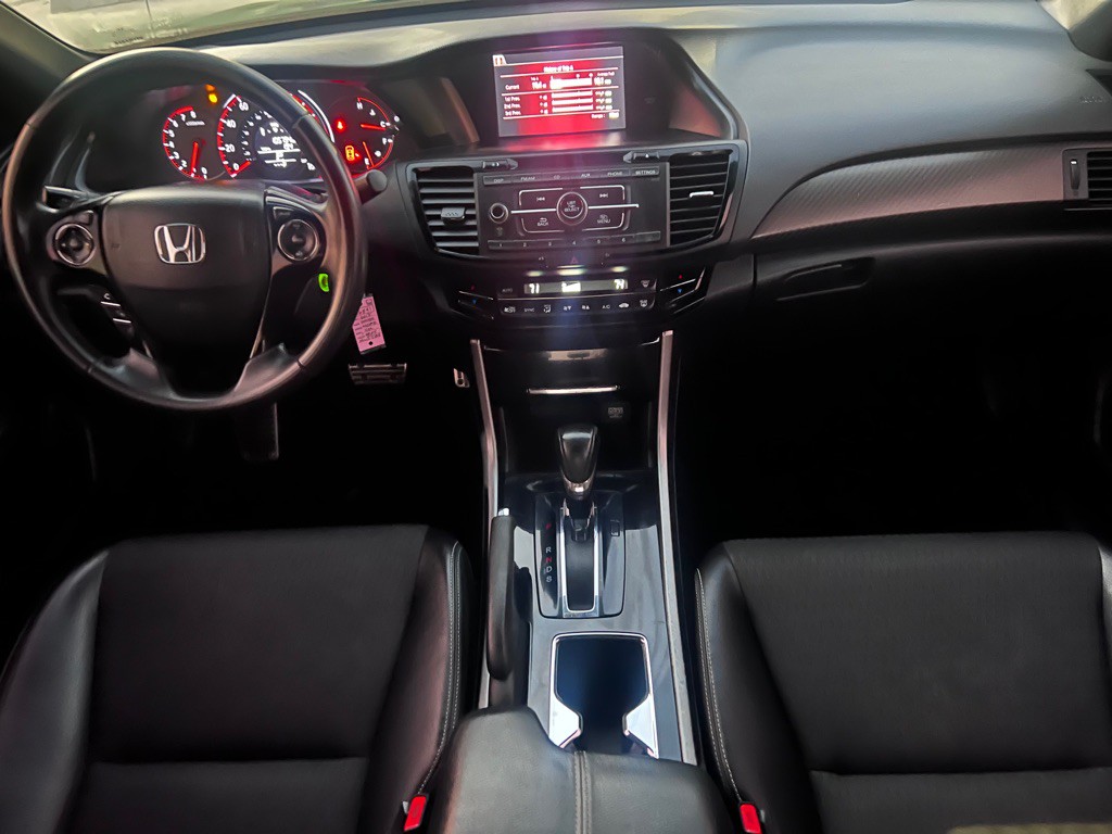 2017 Honda Accord Image 14