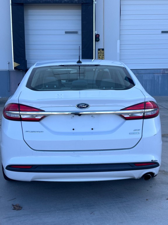 2017 Ford Fusion Image 5