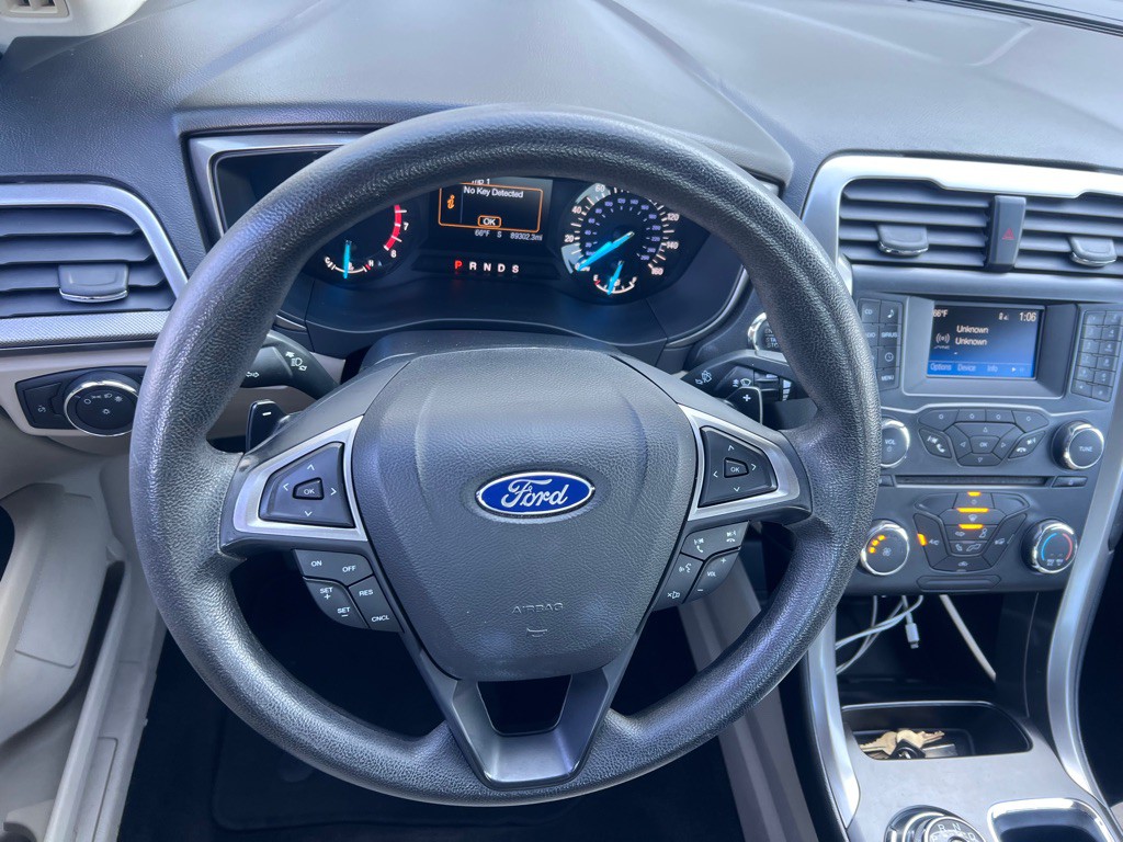 2017 Ford Fusion Image 17