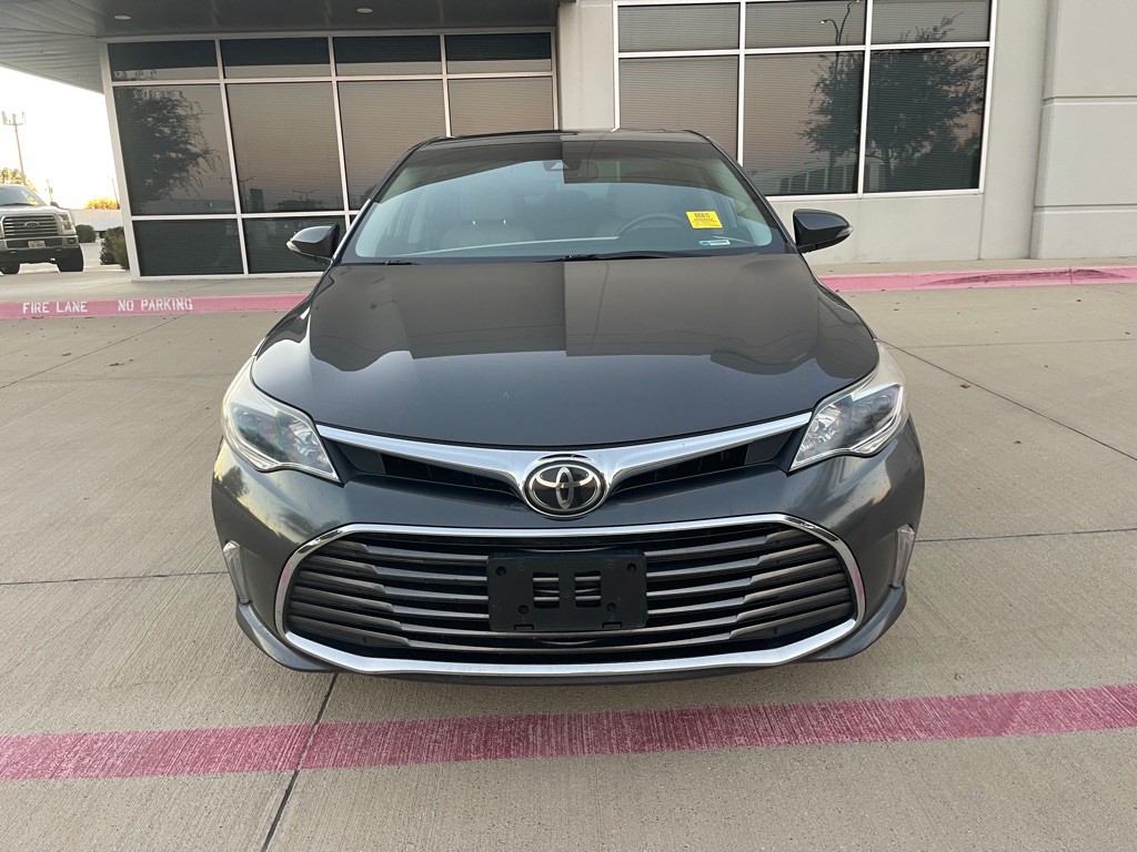 2017 Toyota Avalon Image 2
