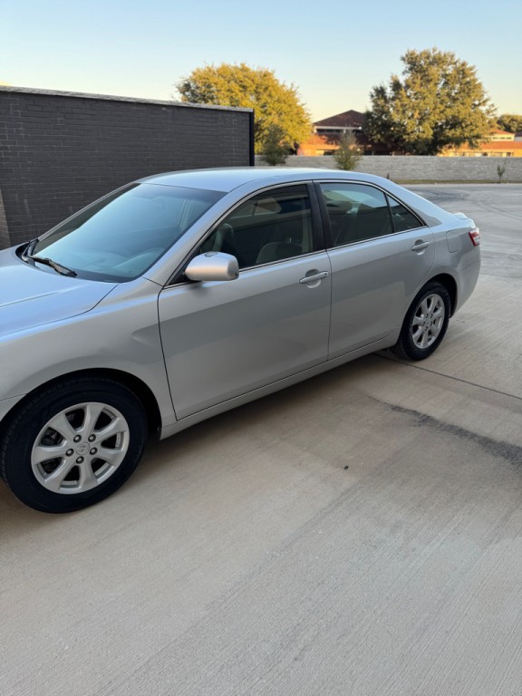 2011 Toyota Camry Image 4