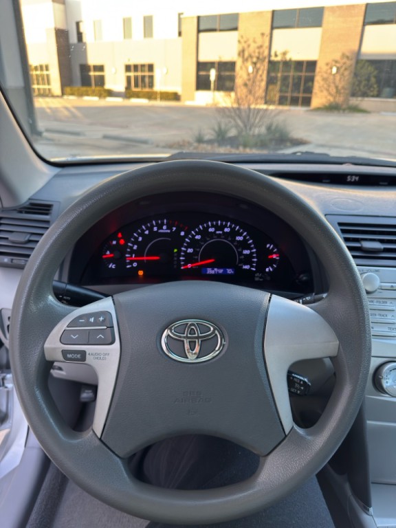 2011 Toyota Camry Image 16