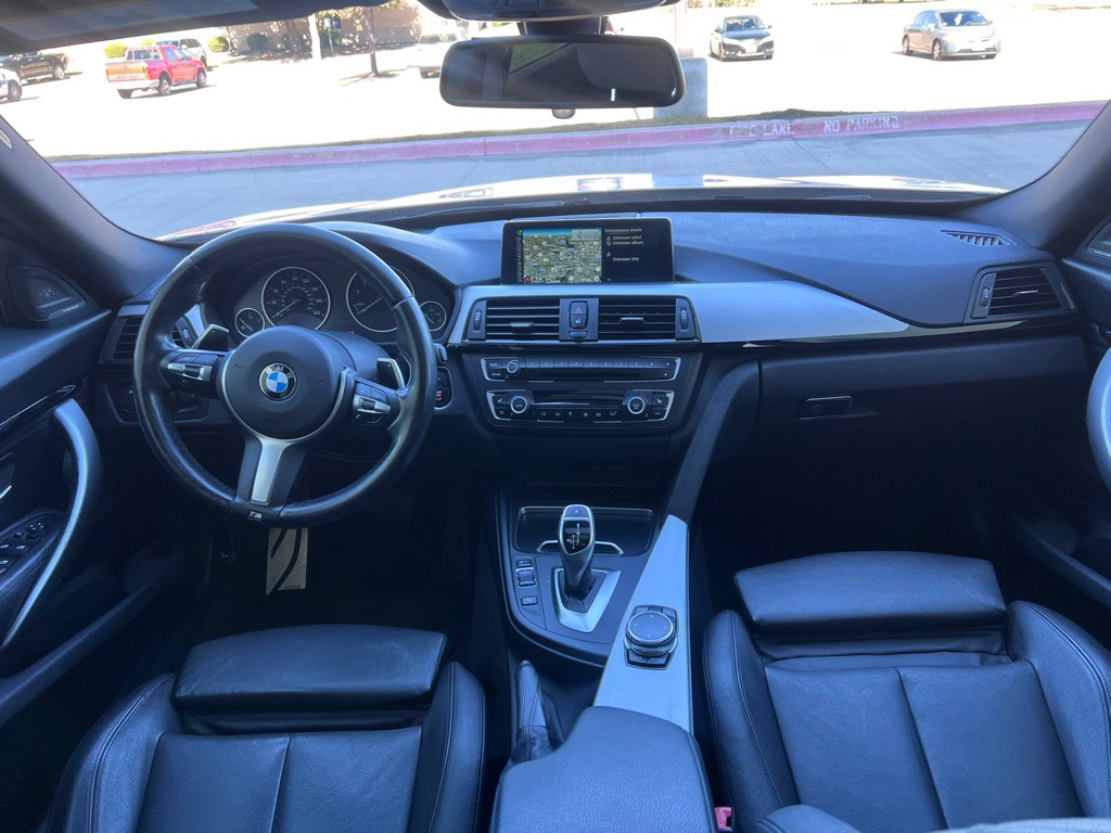 2016 BMW 3 Series Image 15