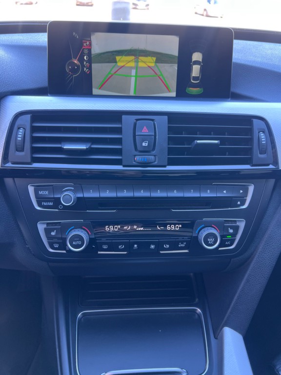 2016 BMW 3 Series Image 18