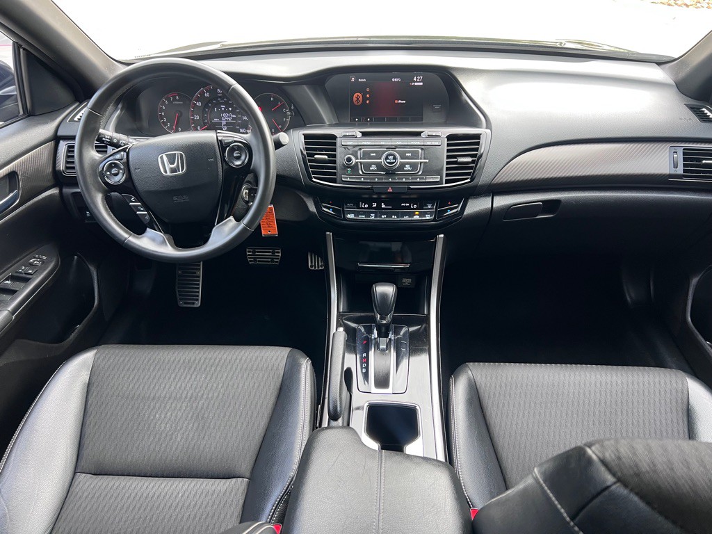 2017 Honda Accord Image 15