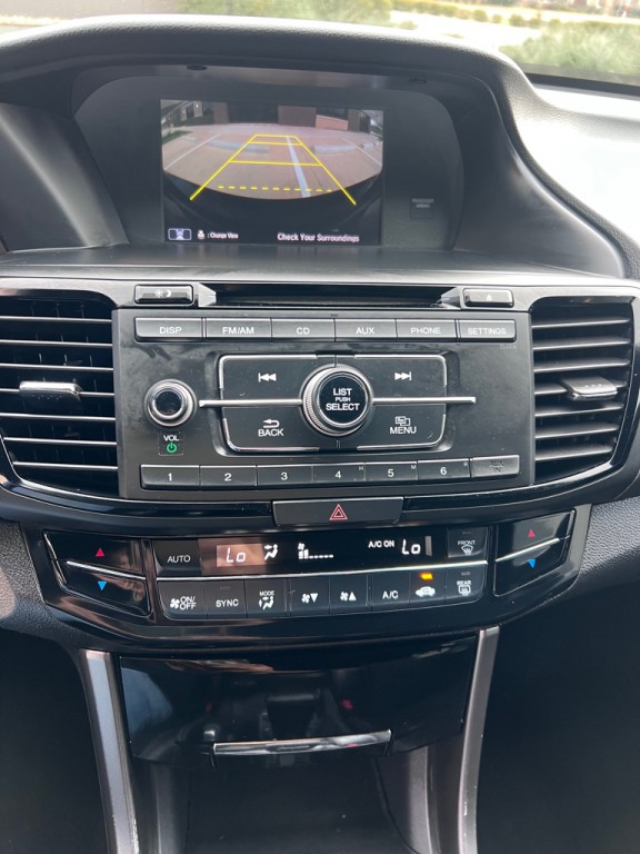 2017 Honda Accord Image 17