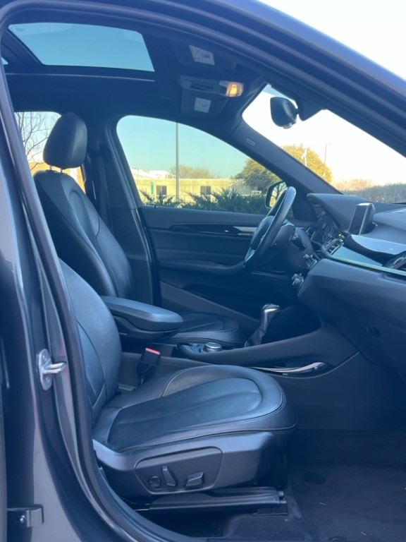 2016 BMW X1 Image 12