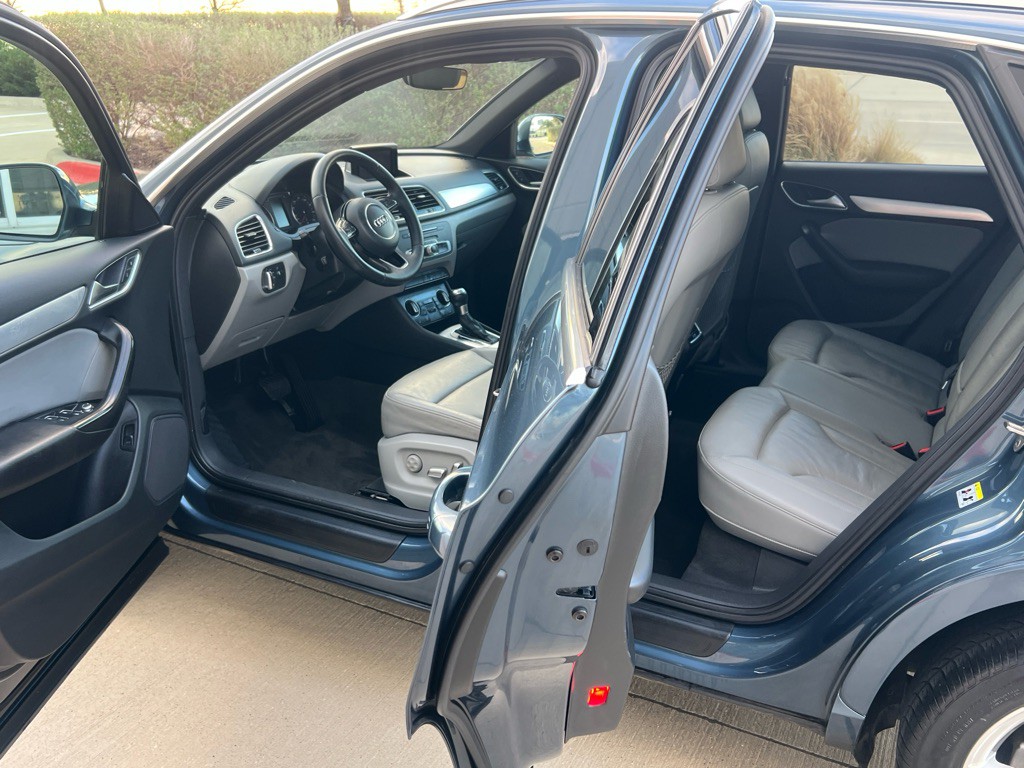 2016 Audi Q3 Image 26