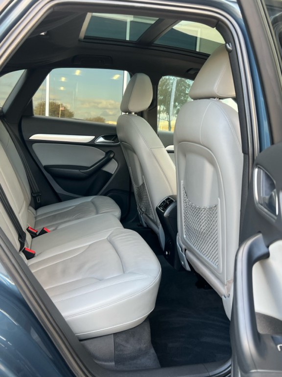 2016 Audi Q3 Image 28