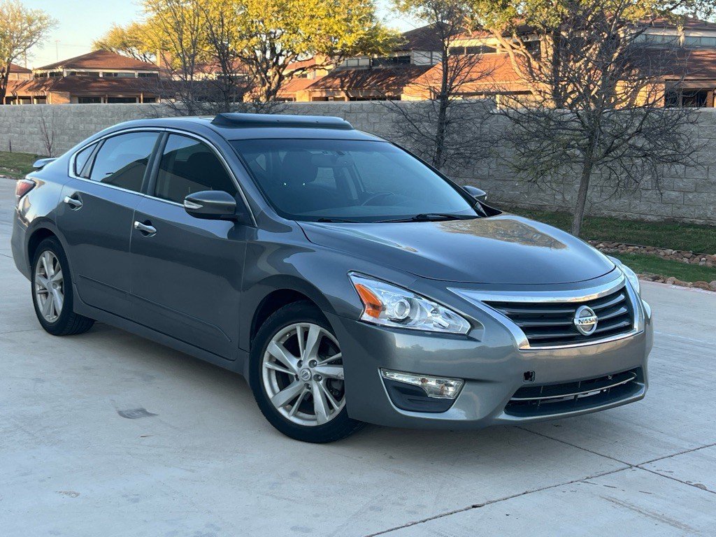 2015 Nissan Altima Image 1
