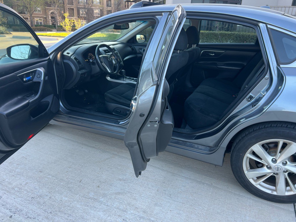 2015 Nissan Altima Image 14