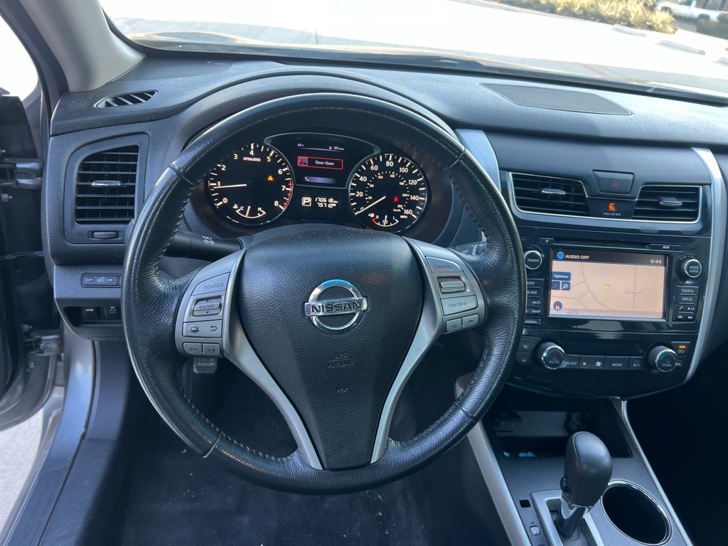 2015 Nissan Altima Image 15