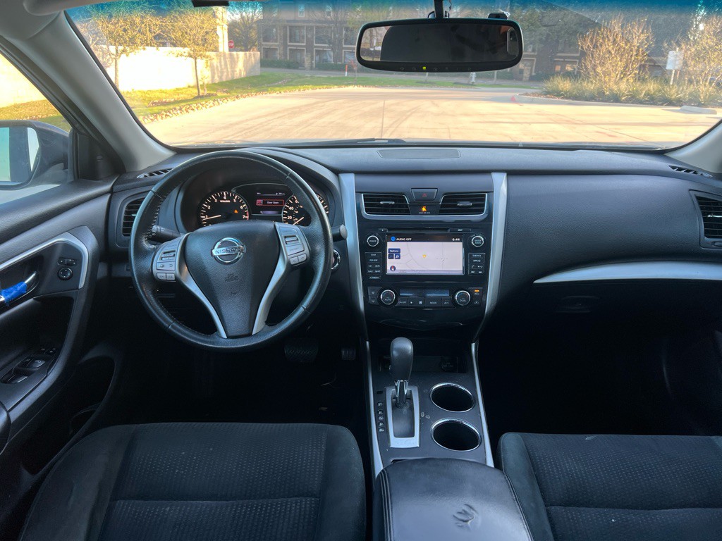 2015 Nissan Altima Image 17