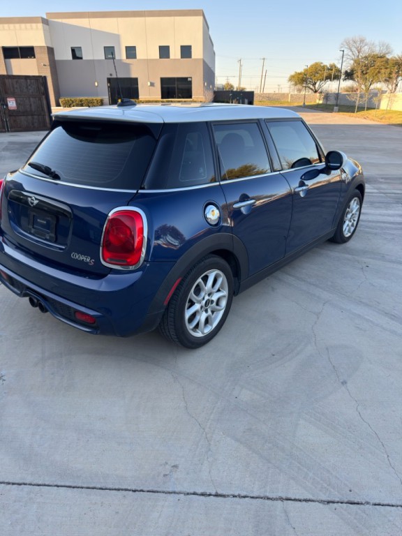 2015 MINI Cooper Image 8