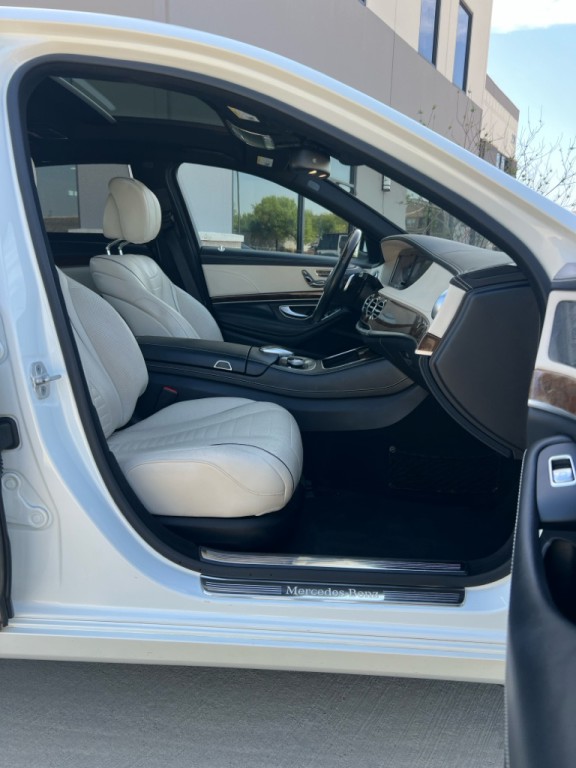 2015 Mercedes-Benz S-Class Image 12