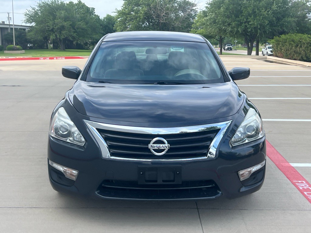 2015 Nissan Altima Image 2