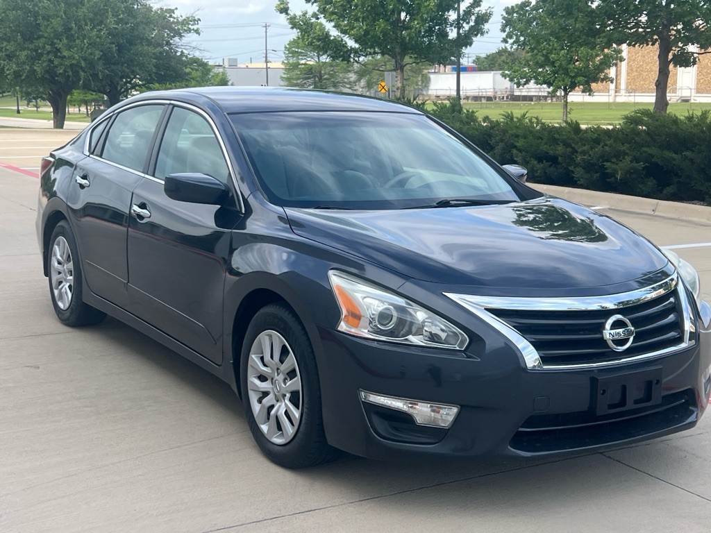 2015 Nissan Altima Image 3