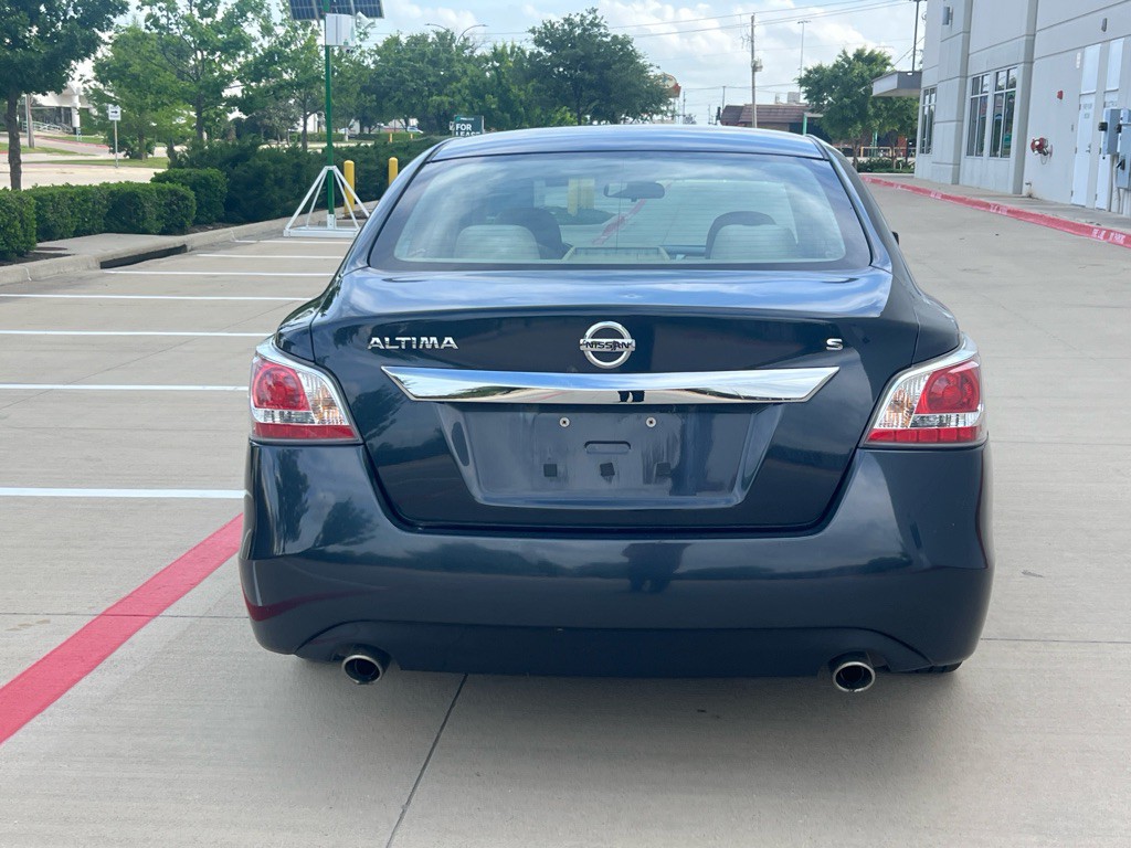 2015 Nissan Altima Image 5