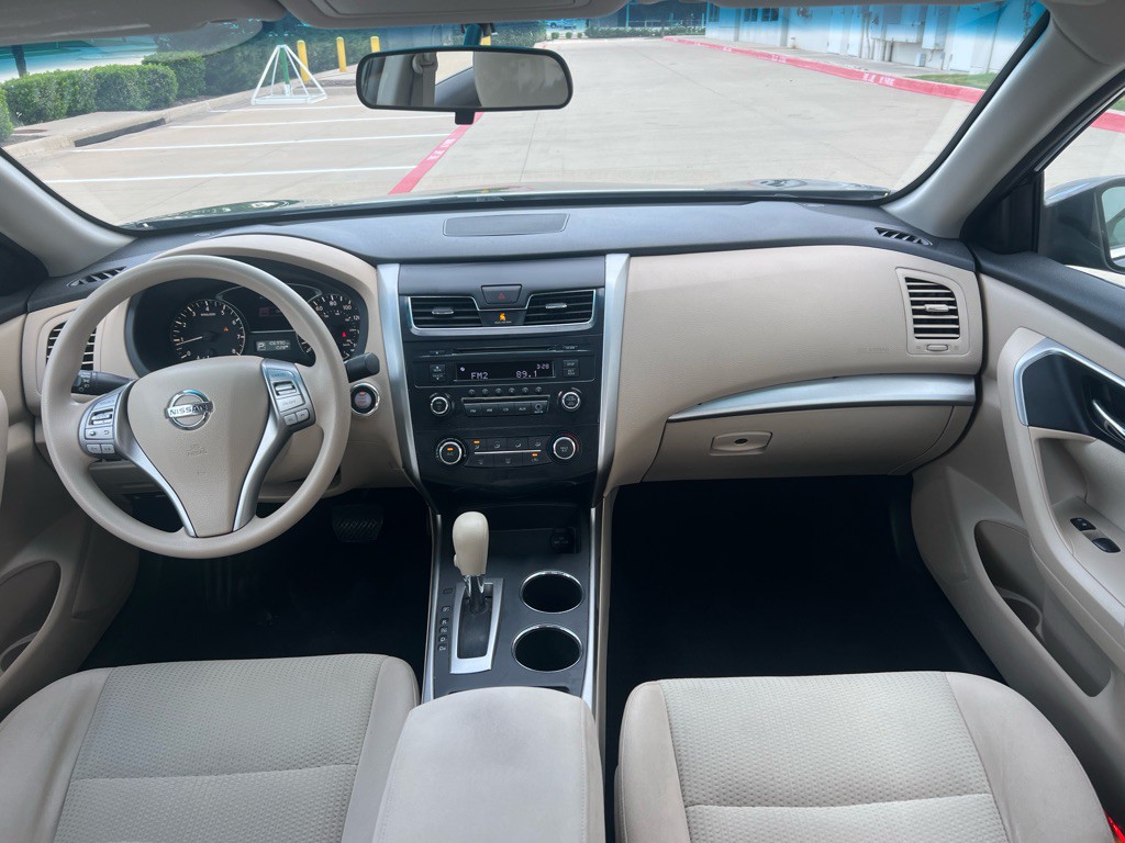 2015 Nissan Altima Image 15