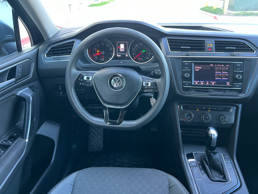 2018 Volkswagen Tiguan Image 16