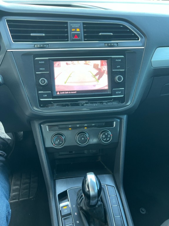 2018 Volkswagen Tiguan Image 18