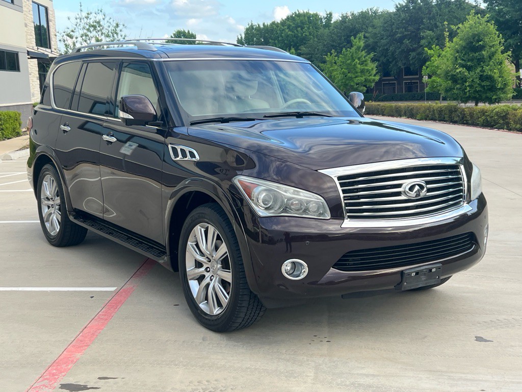 2013 INFINITI QX56 Image 3