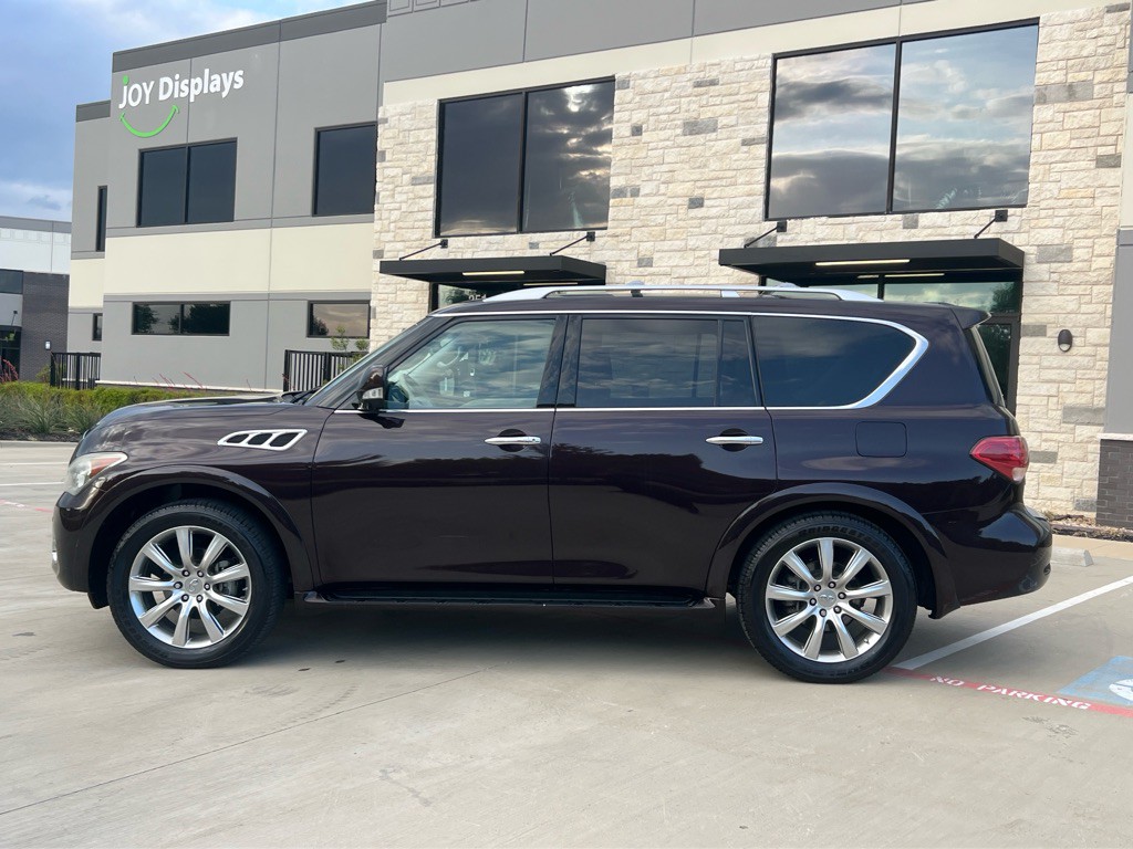 2013 INFINITI QX56 Image 7