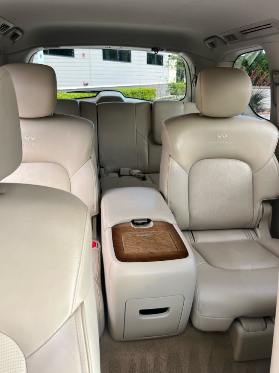 2013 INFINITI QX56 Image 15