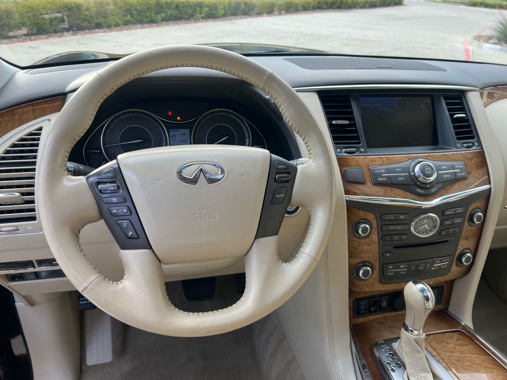 2013 INFINITI QX56 Image 18