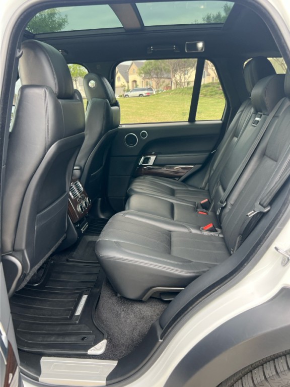 2015 Land Rover Range Rover Image 9