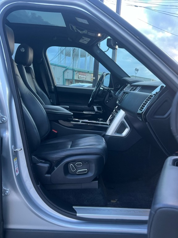 2015 Land Rover Range Rover Image 12