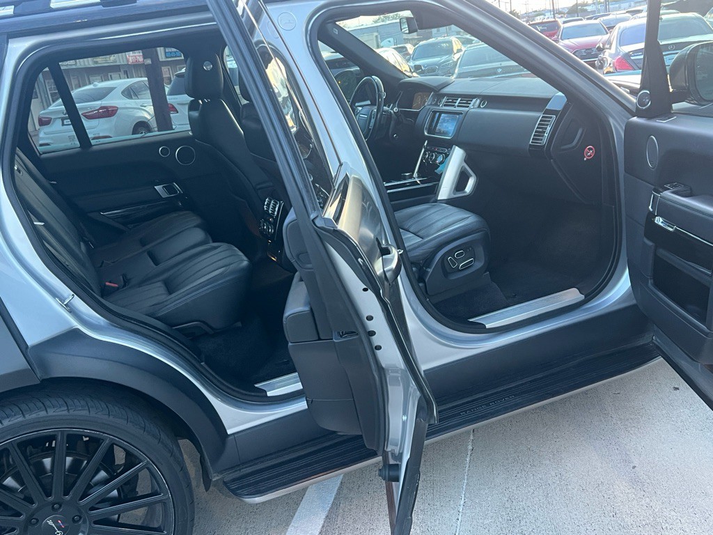 2015 Land Rover Range Rover Image 14