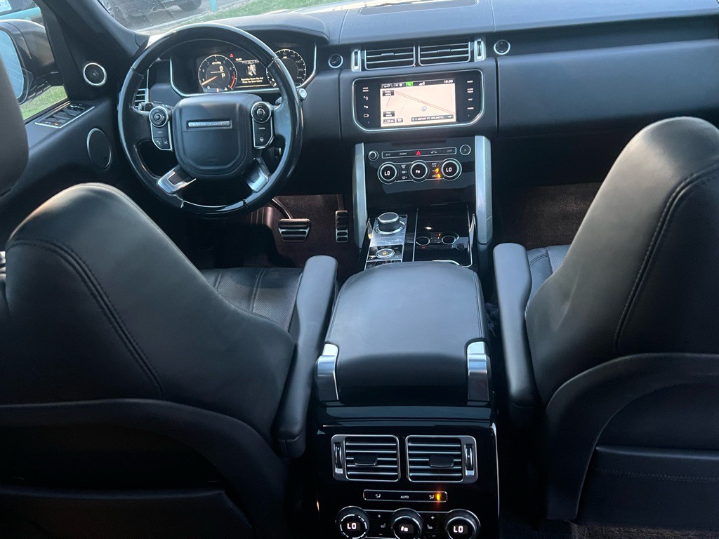 2015 Land Rover Range Rover Image 15