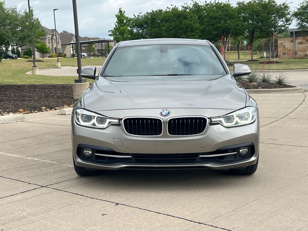 2016 BMW 3 Series Image 2