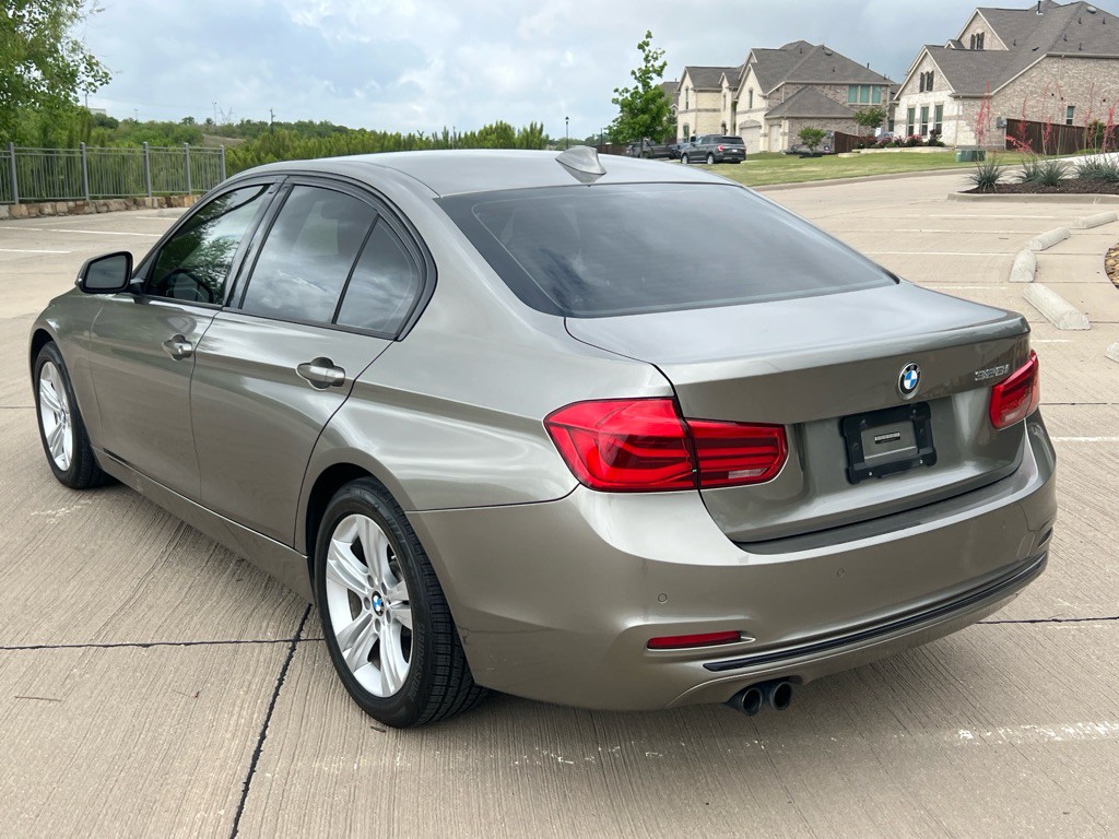 2016 BMW 3 Series Image 6