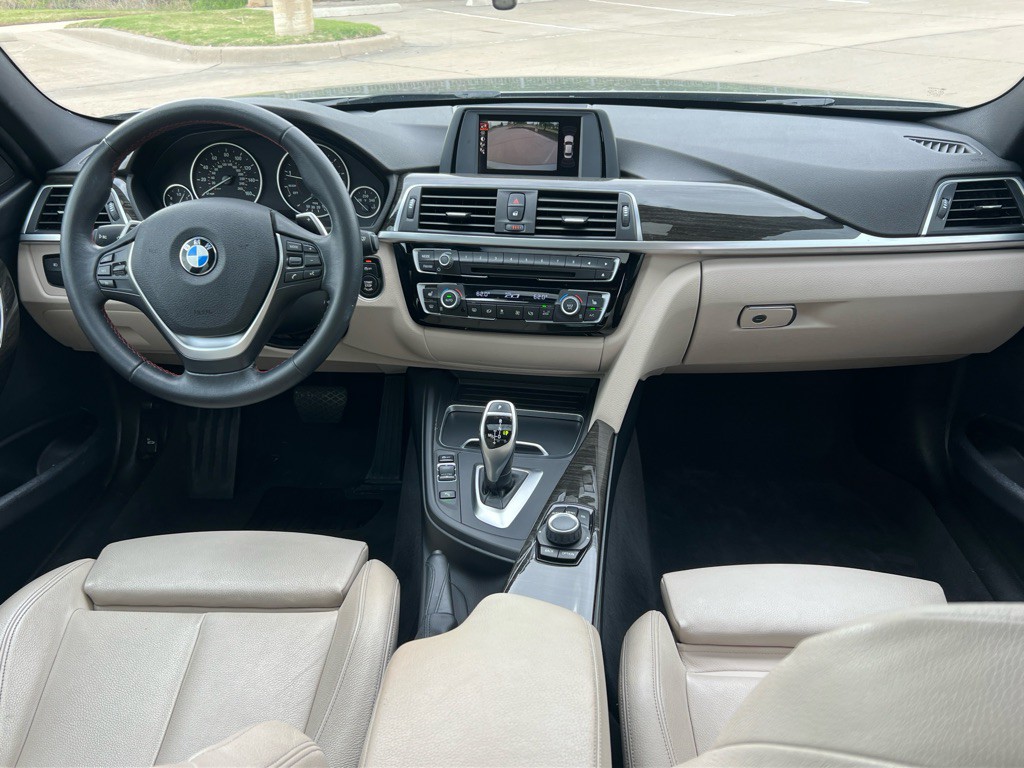 2016 BMW 3 Series Image 14
