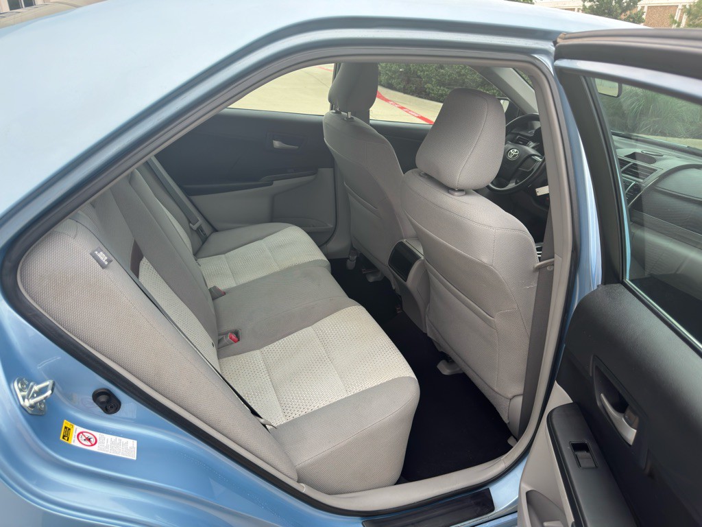 2012 Toyota Camry Image 13