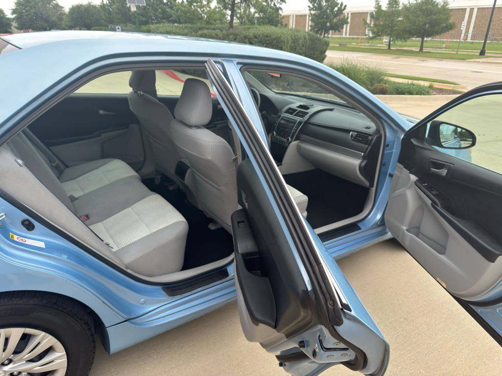 2012 Toyota Camry Image 14