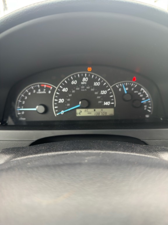 2012 Toyota Camry Image 17