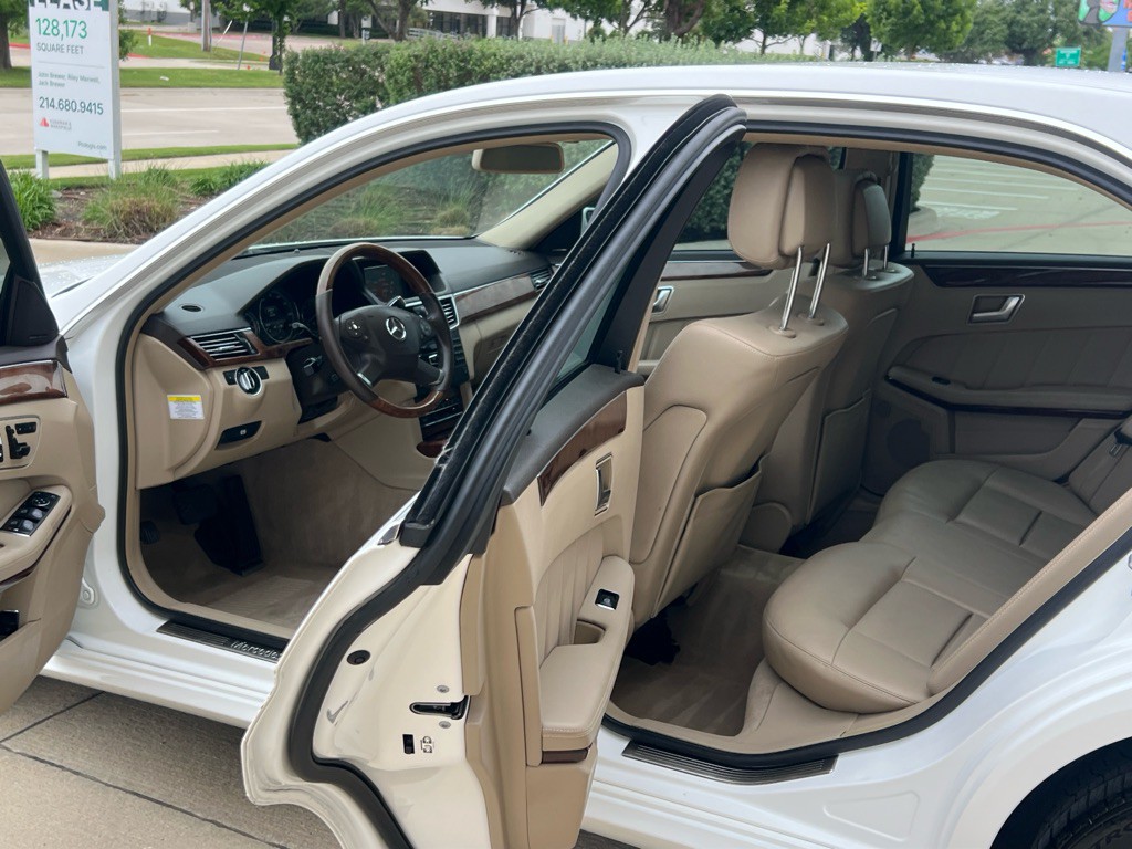 2013 Mercedes-Benz E-Class Image 11