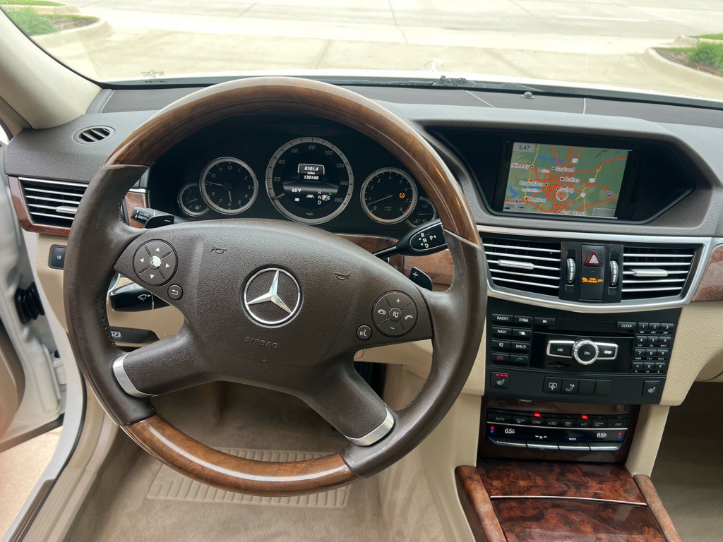 2013 Mercedes-Benz E-Class Image 16