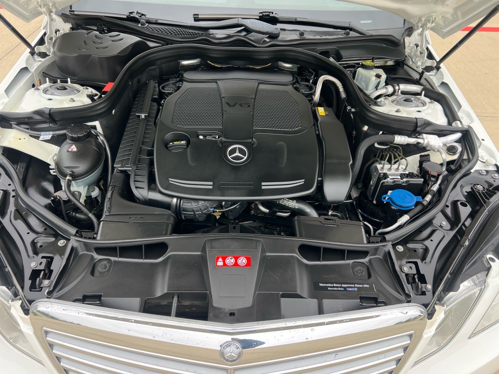 2013 Mercedes-Benz E-Class Image 18