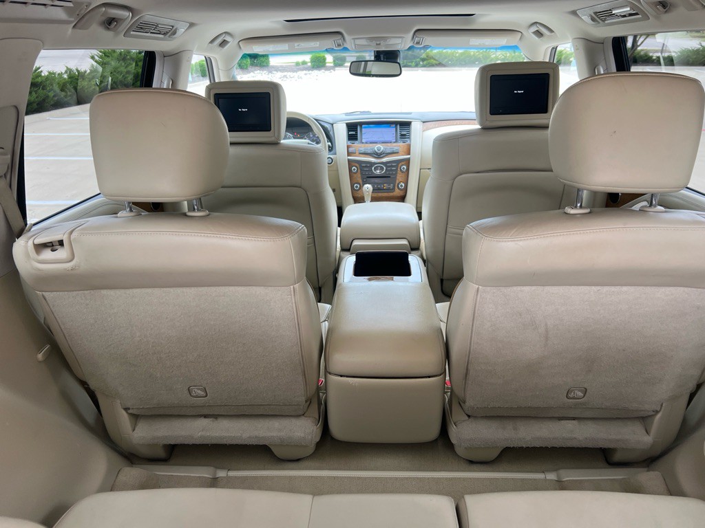 2013 INFINITI QX56 Image 14