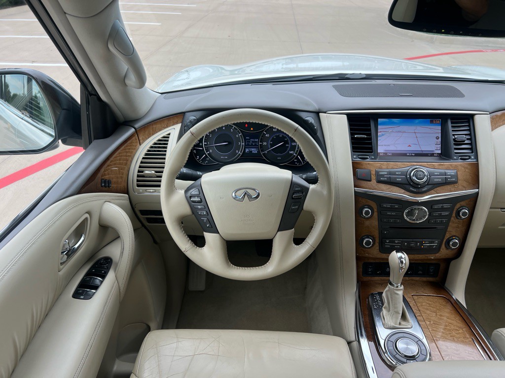 2013 INFINITI QX56 Image 16