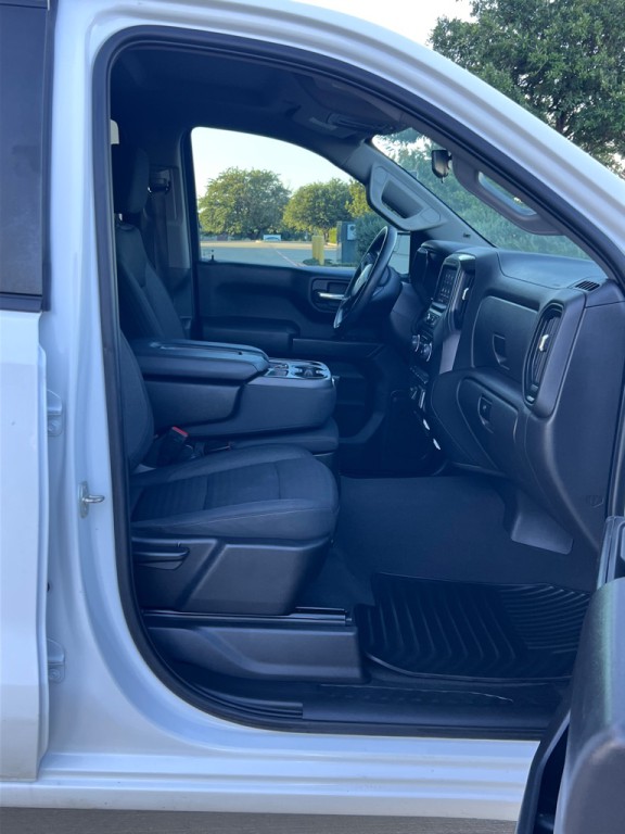2023 Chevrolet Silverado 1500 Image 9