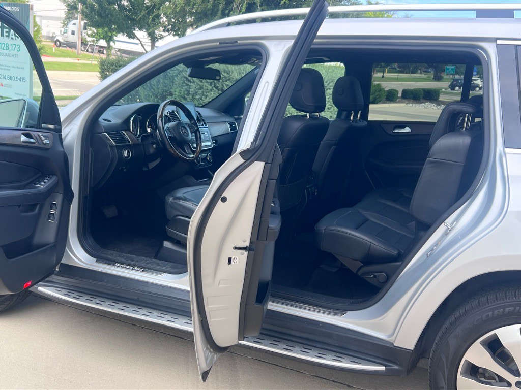 2017 Mercedes-Benz GLS-Class Image 11