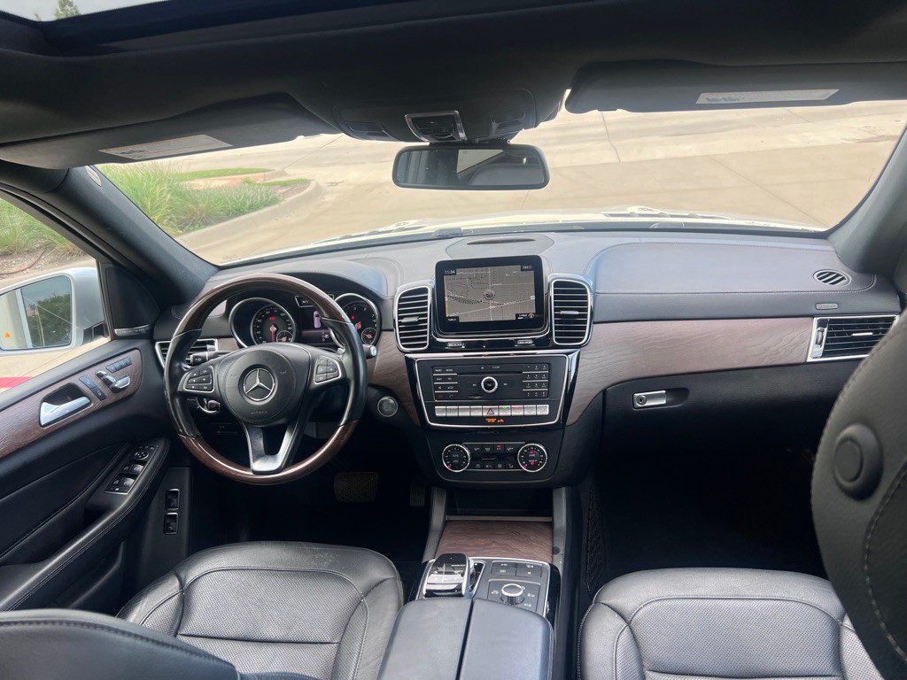 2017 Mercedes-Benz GLS-Class Image 16