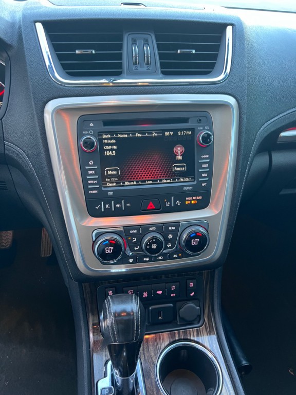 2016 GMC Acadia Image 17