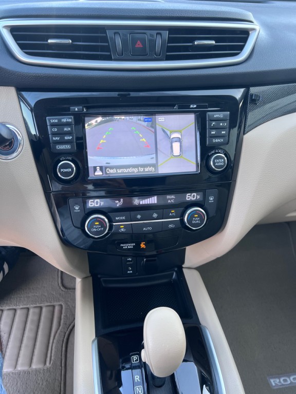 2014 Nissan Rogue Image 17