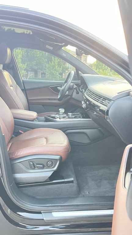2019 Audi Q7 Image 12